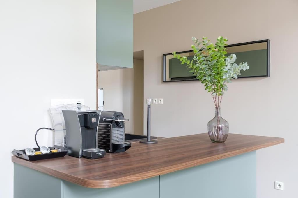 Appartement Lumineux Avec Cour Chaumont  Exteriér fotografie